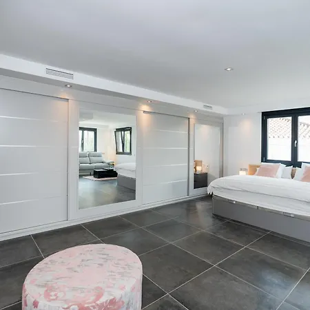 Newly Renovated 6 Bdrm Grand W Pool And Views * Marbella